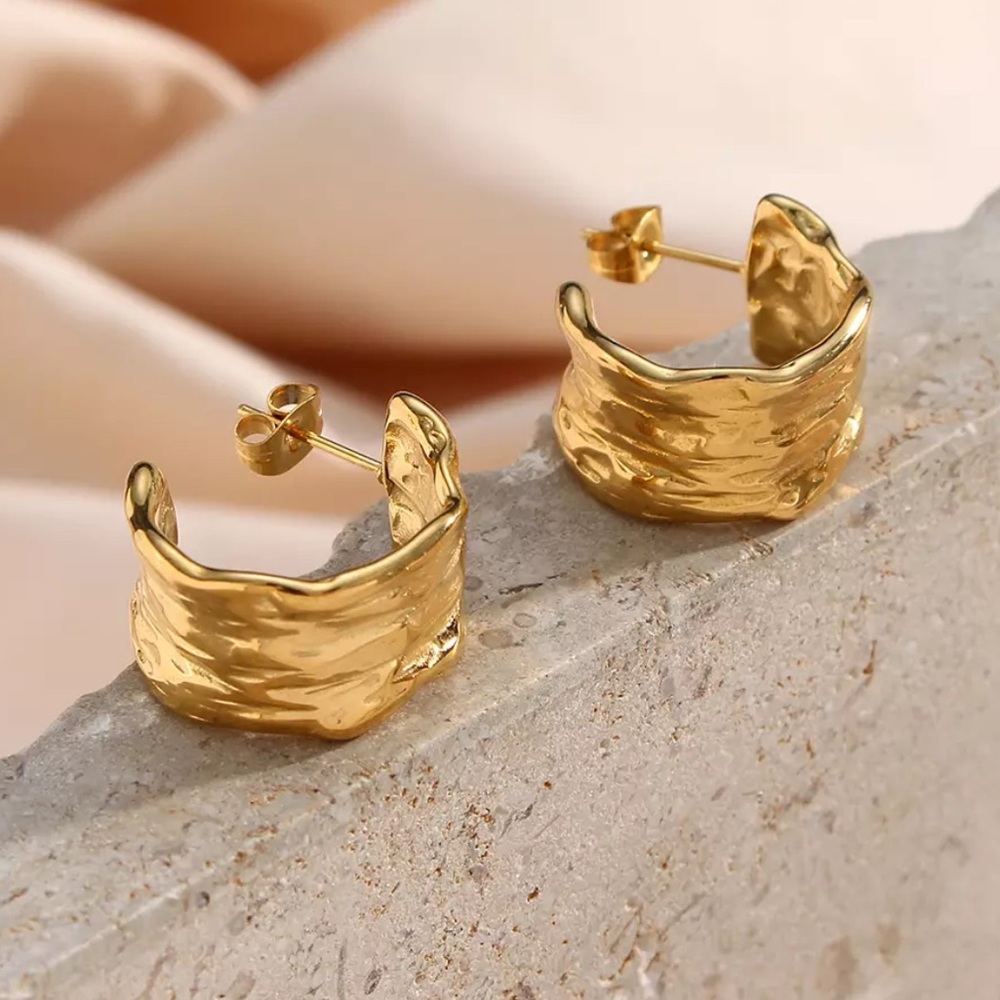 New Wide Hoop 18K  Gold Stud Earrings, wonderful Earrings, wow Earrings - Picture 2 of 8